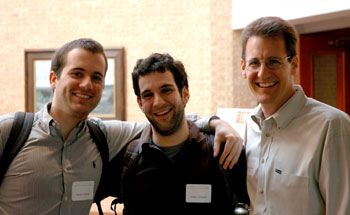 Stephen Keckler, a UTCS faculty member, visits with two UTCS students and scholarship recipients, Ferner Cilloniz Bicchi (left) and Adam Setapen (middle), at the 2009 Scholarship Lunch. 